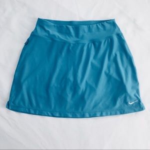 {Nike} Dri-Fit Tennis Skort